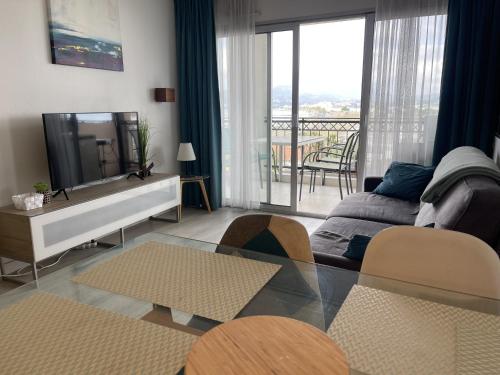 Cannes Beach Residence vue mer et pisicne