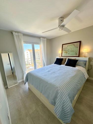 Ático céntrico con amplias vistas mar y playa