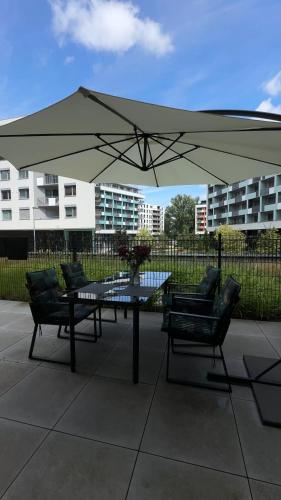 Magnolia Terrace Apart - FREE PARKING, Family & Sport Friendly Area