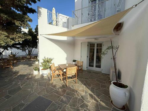 Το κτήριο όπου στεγάζεται  ο ξενώνας