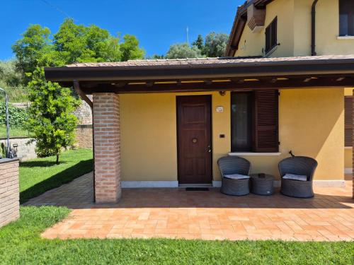 Το κτήριο όπου στεγάζεται  το bed & breakfast