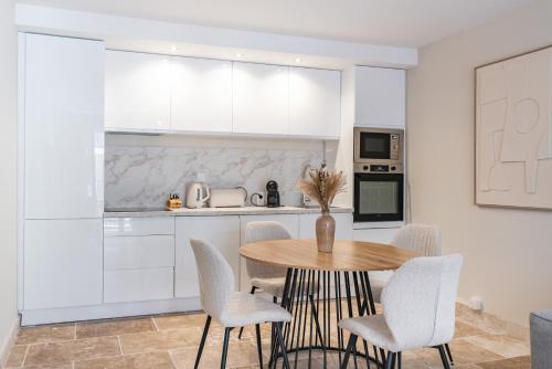 Two Bedroom Appartment - Cannes photo 12