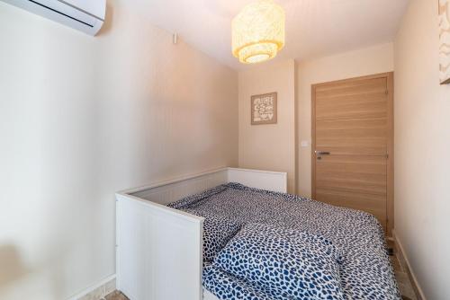 Two Bedroom Appartment - Cannes photo 17