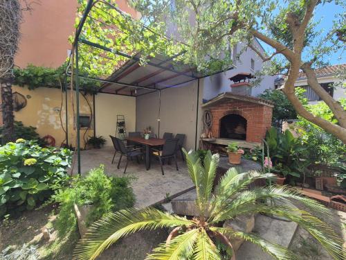 Two-bedroom apartment near the beach