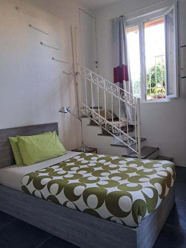 Room with a garden