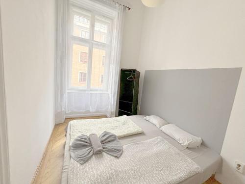 Synagouge Astoria Guest House