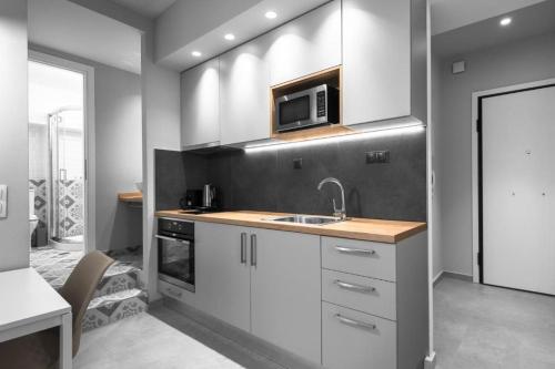 Big Apple studios and apartments, Nilie Hospitality MGMT