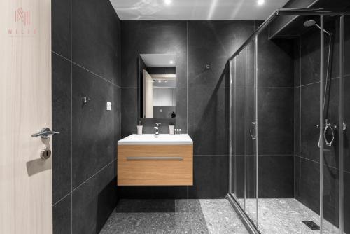Big Apple studios and apartments, Nilie Hospitality MGMT