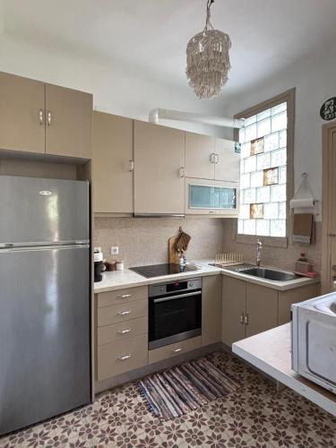 Plaka's Central, Cozy and Comfort Home