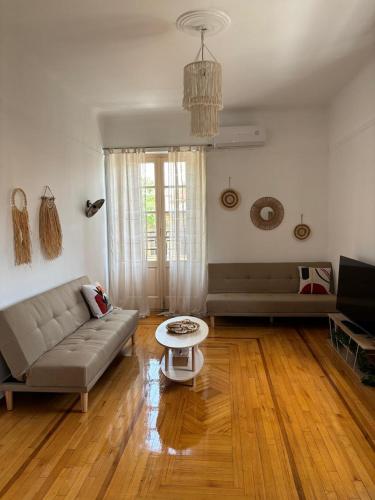 Plaka's Central, Cozy and Comfort Home