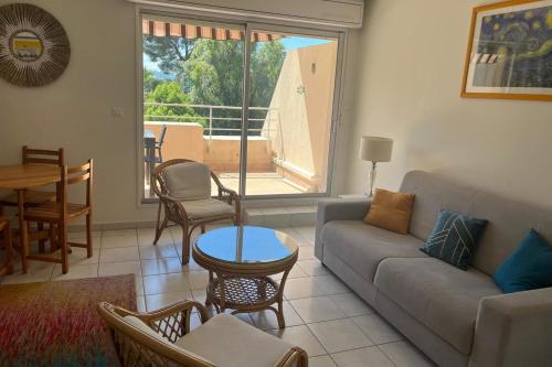 Residence quiet and wooded near beach