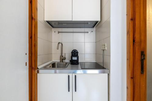 Panieri Apt - Homkeey Apartments
