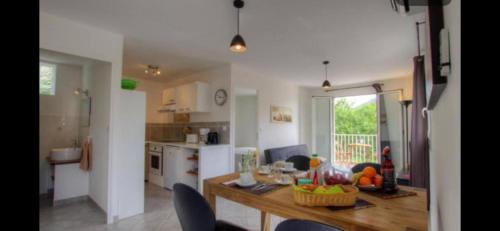 Idéal emplacement Cargese 3