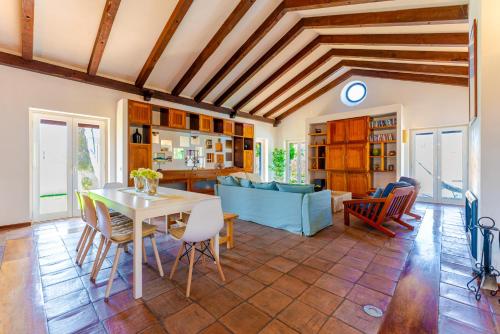 Spacious Villa with Private Pool Sintra Ericeira