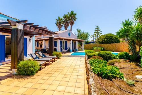 Spacious Villa with Private Pool Sintra Ericeira