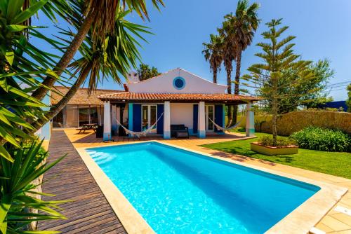 Spacious Villa with Private Pool Sintra Ericeira
