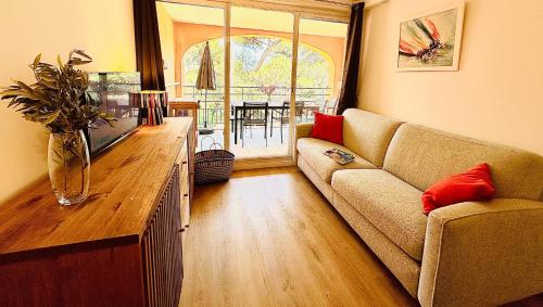 PINEDE PLAGE Vue mer avec jacuzzi et climatisation