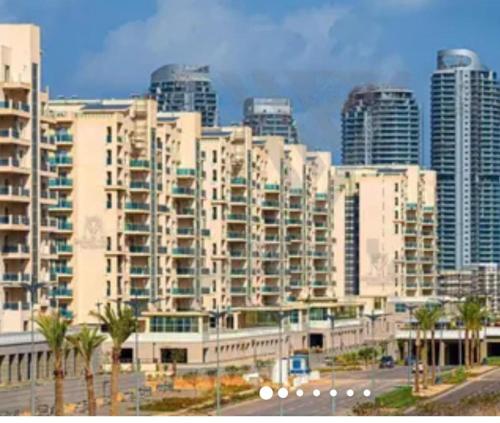 داون تاون العالمين الجديده