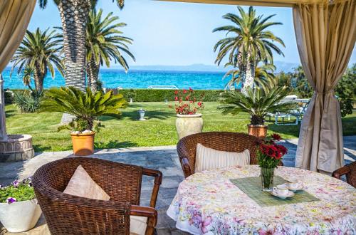 Luxurious Seafront Villa in Pefkohori
