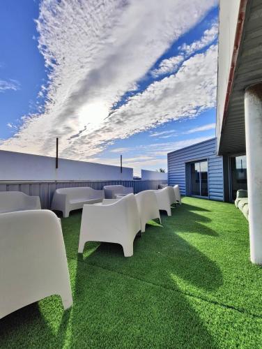 Loft 155 séjour famille spacieux jeux terrasse