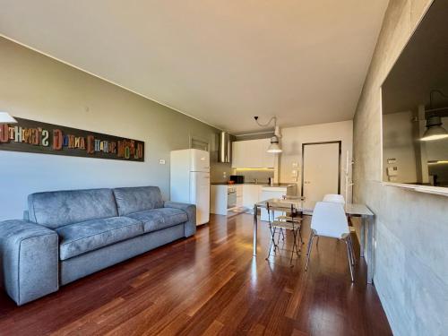 Modern Navigli Apartment