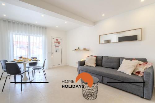 #170 Casa do Páteo I com Alpendre by Home Holidays