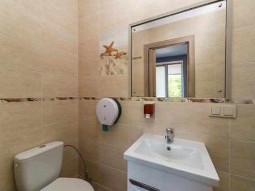Un baño de Light Life Hostel