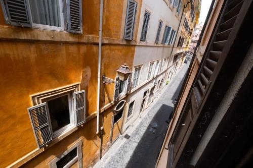 Trevi Room