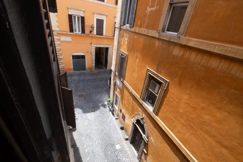 Trevi Room