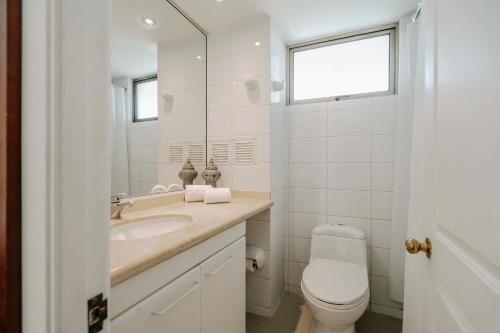 Ένα μπάνιο στο Time Suite - Comfort Apartments