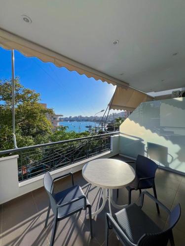 Azure Serenity Comfort 3