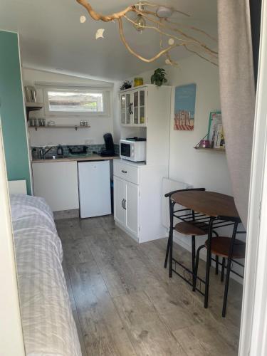 Photo de la galerie de l'établissement Charming small 18 m2 studio, à Audenge