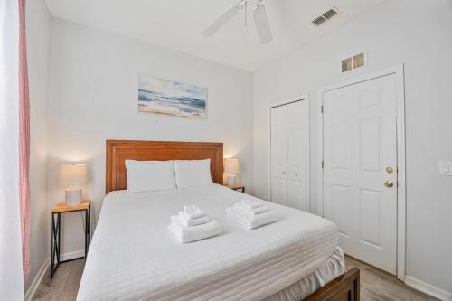 Cozy Stylish Townhome photo 17