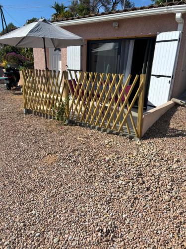 Photo de la galerie de l'établissement La Rose acidulée, à Afa