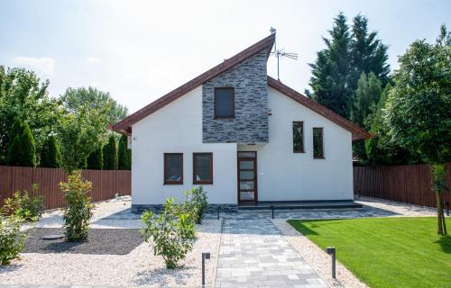 Bonovo Wellness Nyaraló