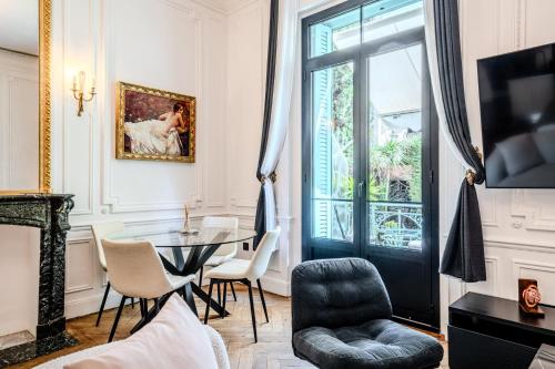 Appartement Belle Époque cœur de ville -AC-