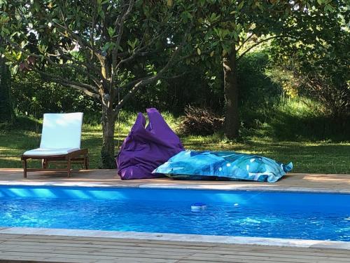 Πισίνα στο ή κοντά στο 1 ou 2 chambres doubles avec piscine