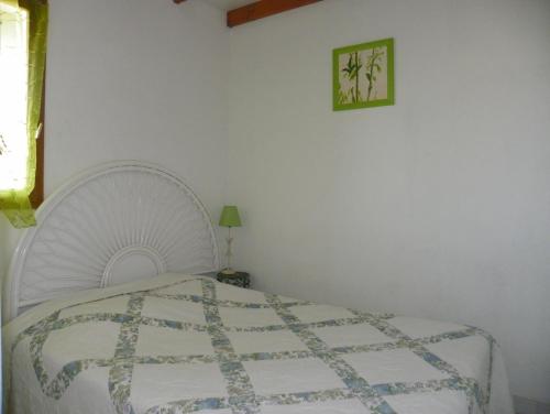 Appartement avec chambre et mezzanine à proximité de la mer