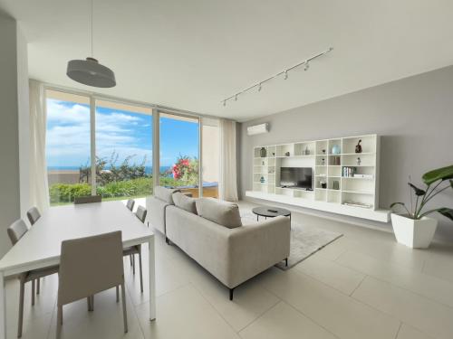 Billede fra billedgalleriet på Mèla Twin Villa Green Coast i Himare