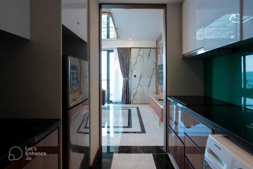 Un baño de Comzy Homestay by Citadines Residence Ha Long