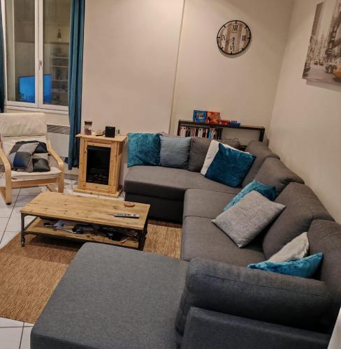 Photo de la galerie de l'établissement Appartement Cozy 45m2 à 2 pas du Bois de Vincennes, à Paris