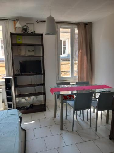 Le jade Appartement T1 centre historique