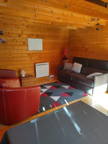 Photo de la galerie de l'établissement Chalet indépendant proche centre ville, au Mans