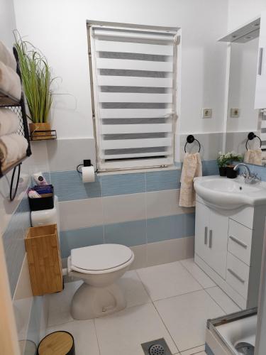 Bilik mandi di Ivana Apartment