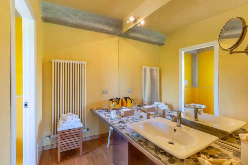 Ένα μπάνιο στο Villa Miranda - Design & Relax