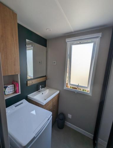 Photo de la galerie de l'établissement Mobil-home 6-8 personnes, à Canet