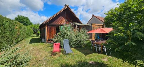 Κήπος έξω από το Le Chalet Fiolant