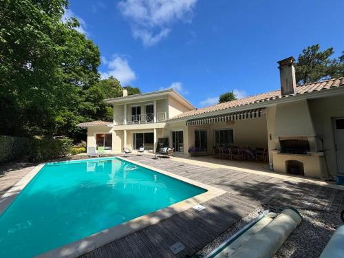 Villa spacieuse au pyla avec piscine et jardin