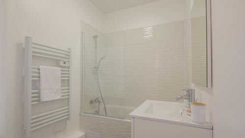 Ένα μπάνιο στο Le Refuge 3 - Séréna - Hypercentre - 2 pers