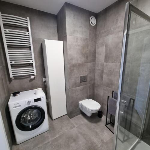 Bilik mandi di Apartament Skarbowa Sky
